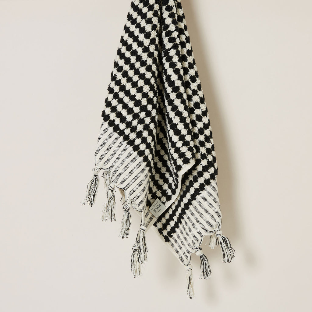 CRESCENT HAND TOWEL - BLACK & WHITE